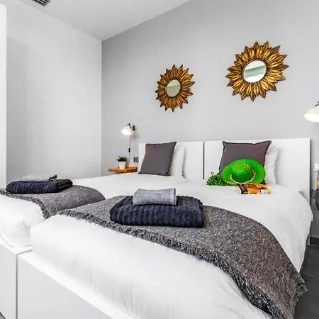 Villa In Playa Blanca Sleeps 4 With Pool And Air Con Playa Blanca (Lanzarote)